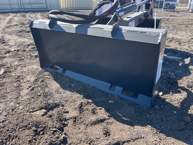 #5007-•-new-land-honor-arm-backhoe-for-skid-steer-image-2