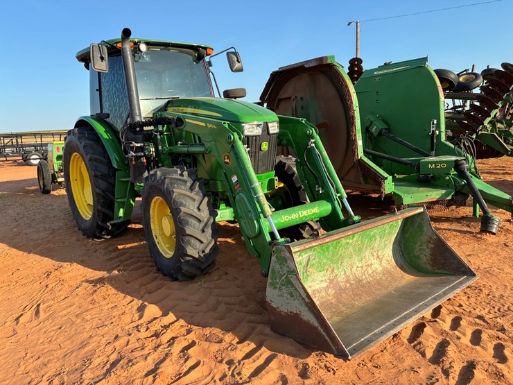 2022-john-deere-6105e-image-1