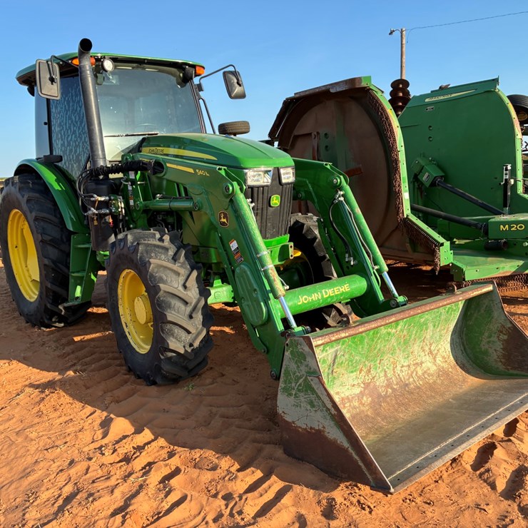 2022 JOHN DEERE 6105E