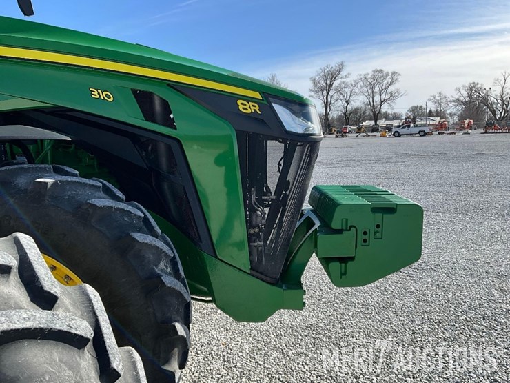 2023-john-deere-8r-310-image-35