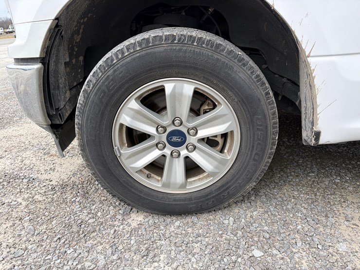 2020-ford-f150-xl-image-9