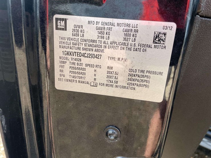 2012-gmc-acadia-denali-image-27
