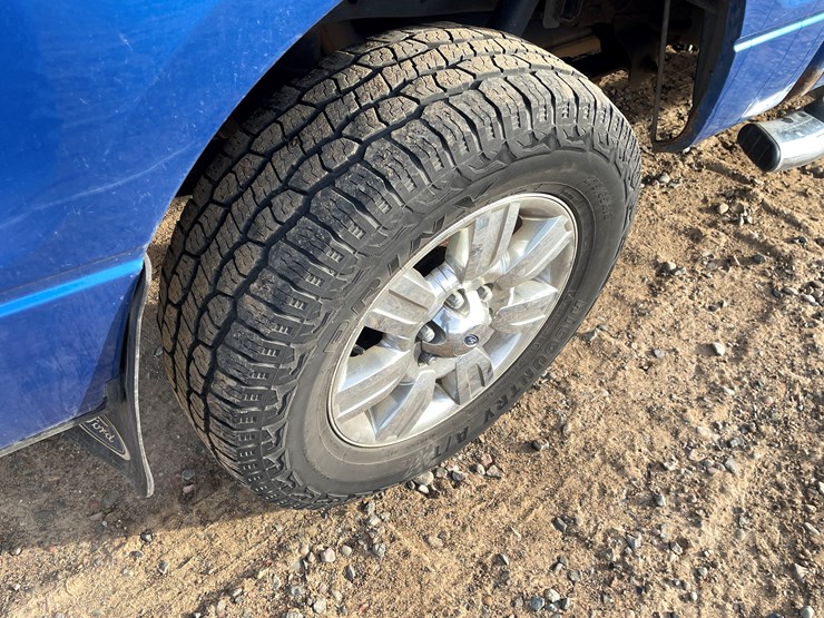 2011-ford-f150-image-12