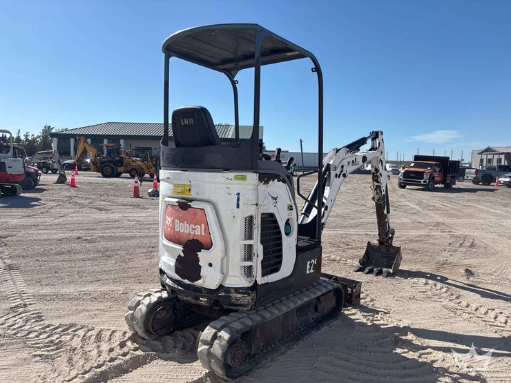 2016-bobcat-e20-image-3