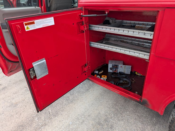 2020-ford-f350-xl-image-22