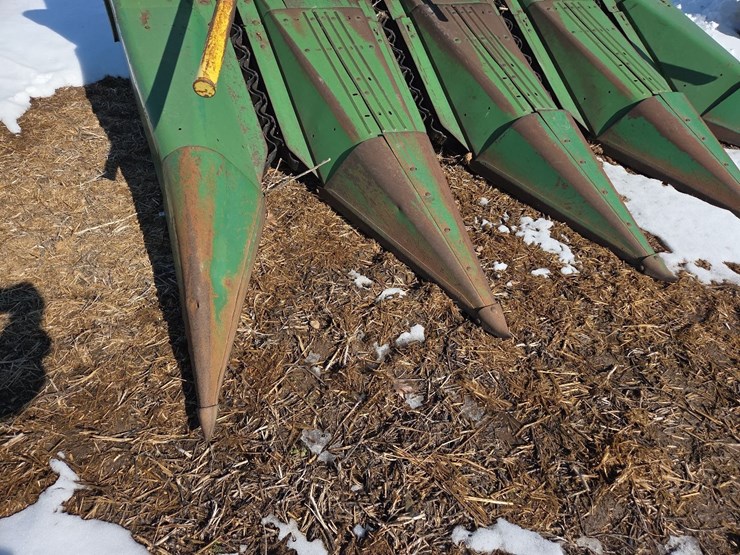 jd-484-4-row-corn-head-image-5