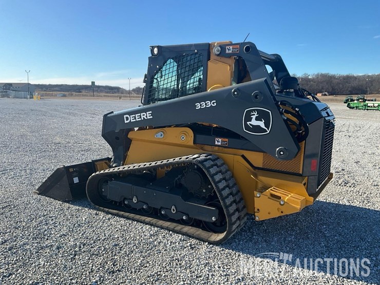 2023-deere-333g-image-3