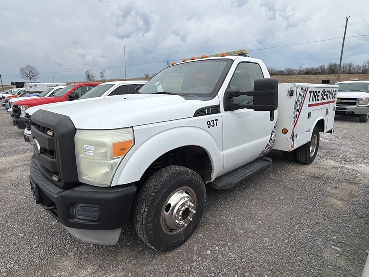 2011-ford-f350-image-2