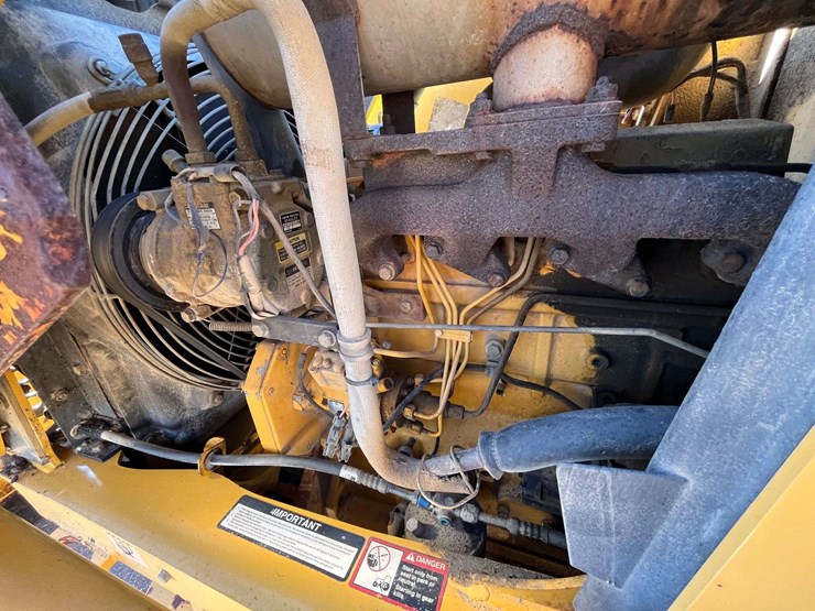 2001-deere-310g-image-40