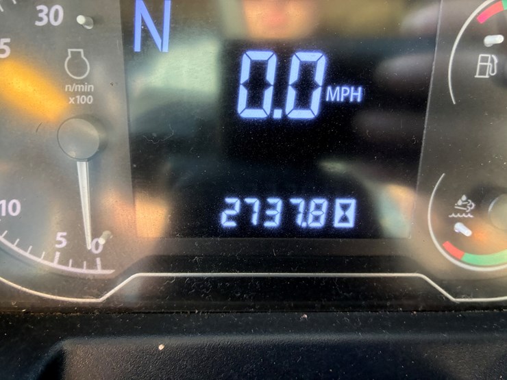 2022-john-deere-6105e-image-19