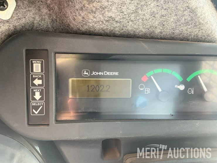 2022-deere-325g-image-34