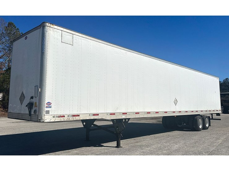 2015-utility-4000d-x-image-1