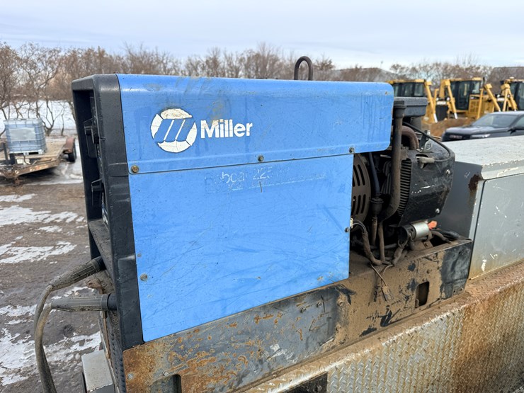 2004-caterpillar-c7-image-42