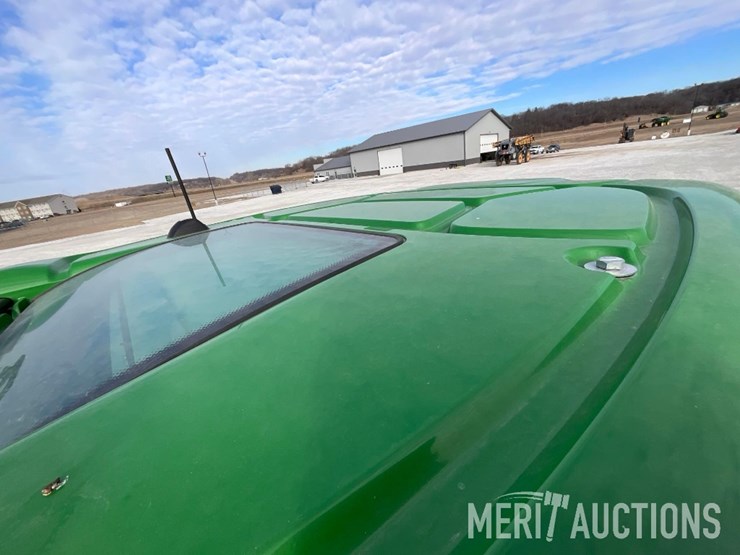 2023-john-deere-6r-175-image-40