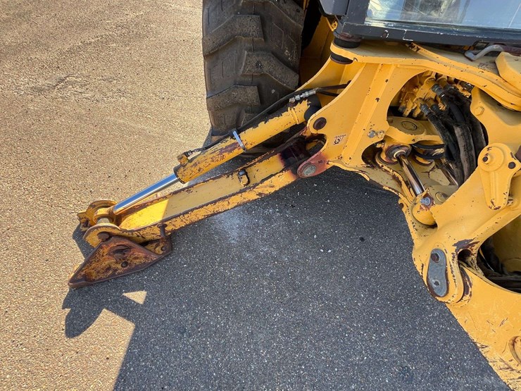 2001-deere-310g-image-17