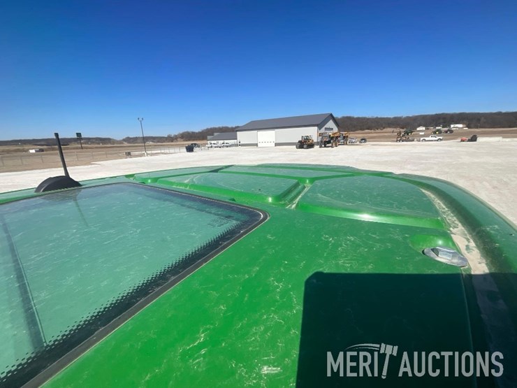 2022-john-deere-6r-130-image-36