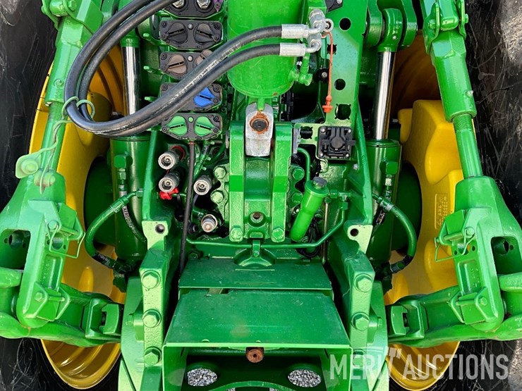 2023-john-deere-8r-310-image-26