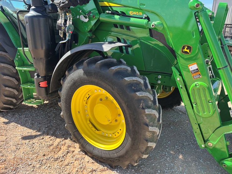 2015-john-deere-6145r-image-10