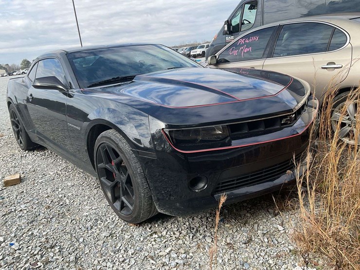 2015-chevrolet-camaro-lt-2d-coupe,-image-1