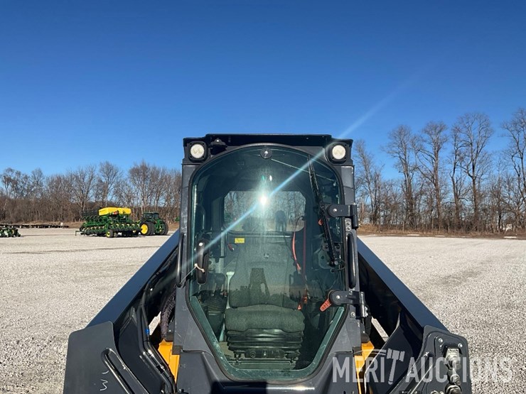 2023-deere-333g-image-9