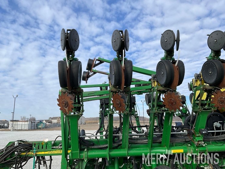 2007-john-deere-1790-image-14