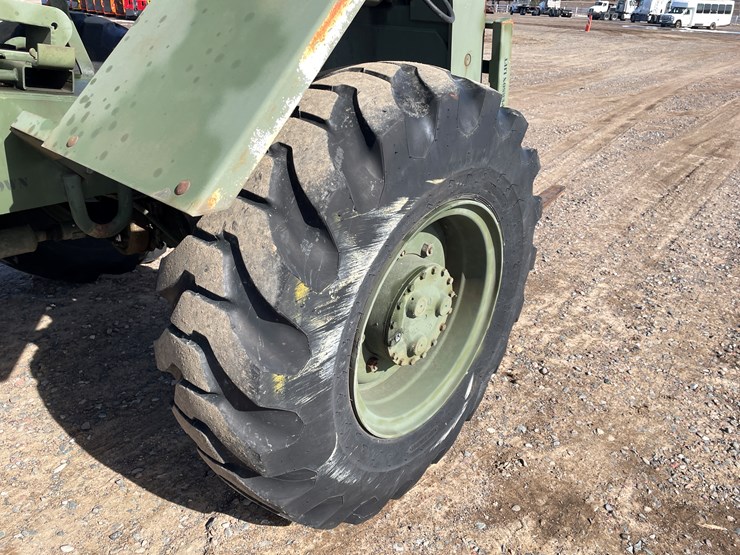 #1019-•-1991-skytrak-telehandler-image-28