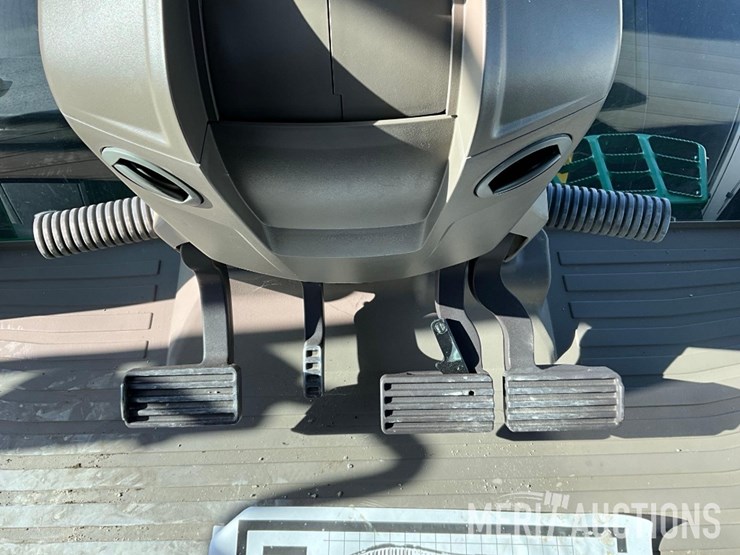 2022-john-deere-7r-210-image-53