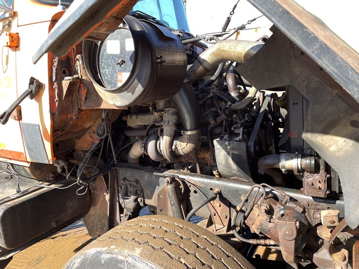 1996-ford-l9000-image-27