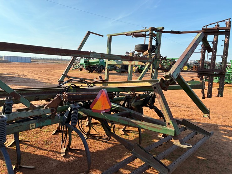 john-deere-1610-image-6