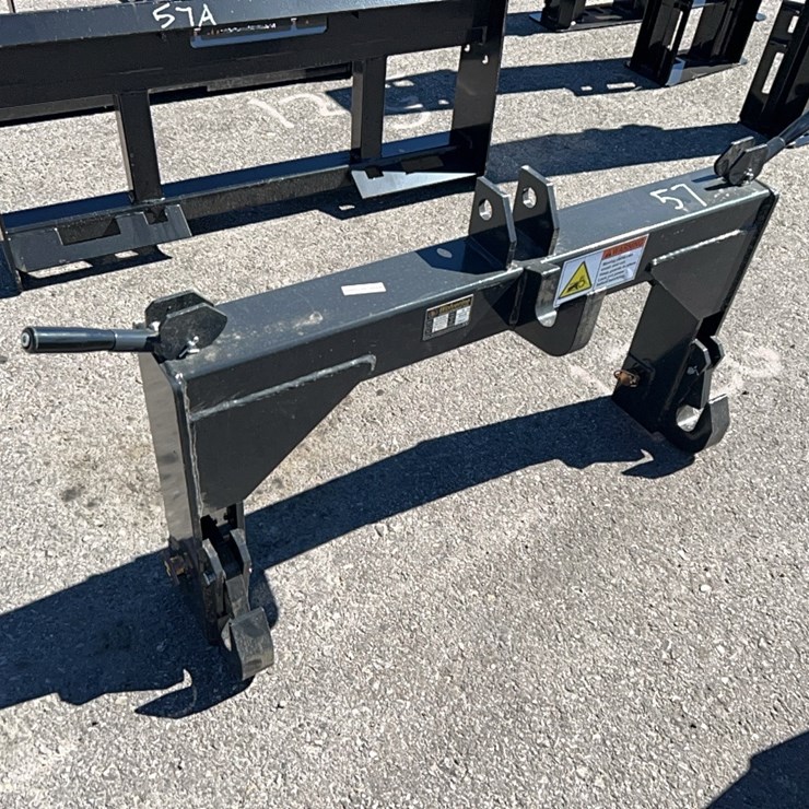 NEW WOLVERINE TR-20-02C HITCH SKID STEER ATTACHMENT