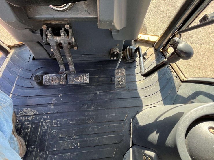 2001-deere-310g-image-37