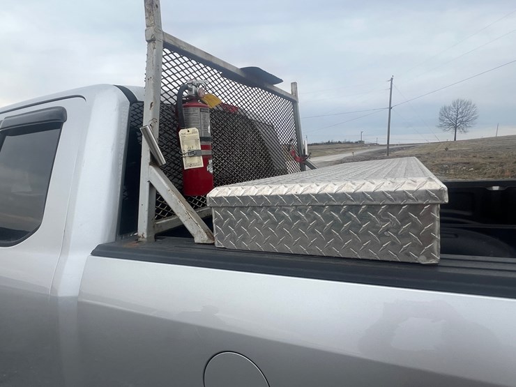 2015-ford-f150-xl-image-8