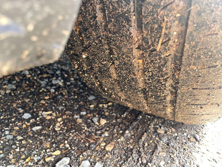 2012-gmc-acadia-denali-image-23