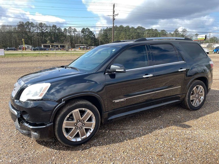 2012-gmc-acadia-denali-image-1