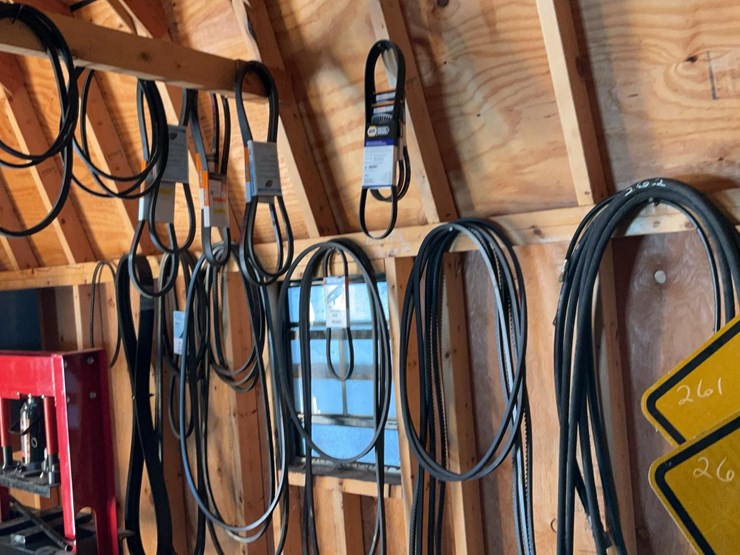 #262-•-v-belts-and-hyd-hoses-image-7
