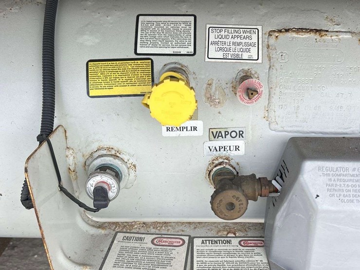 2005-freightliner-tropi-cal-t396-39ft.-class-a-motorhome-image-57