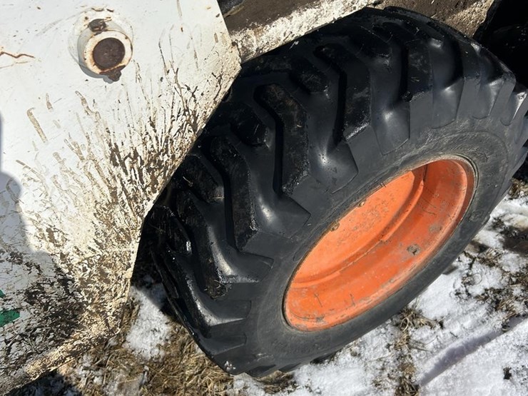 bobcat-642b-image-20