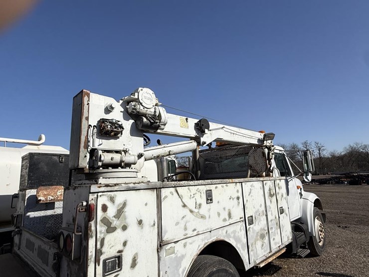 1992-international-4700-image-12