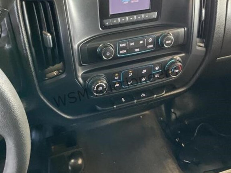 2015-chevrolet-silverado-3500-image-19