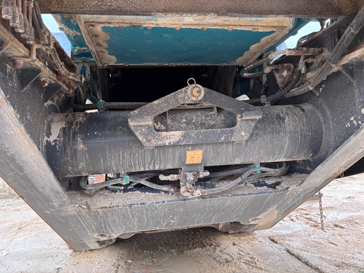 2016-powerscreen-trakpactor-320sr-image-54