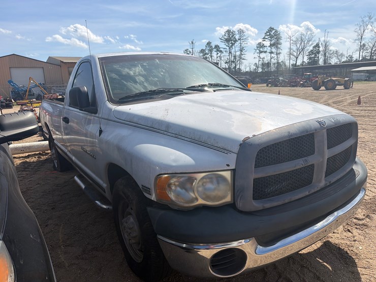 2003-dodge-2500-image-3