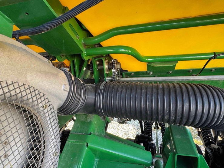 john-deere-1690-image-18