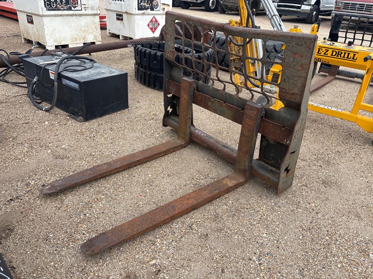 #2803-•-set-of-forks-for-skid-steer-image-2