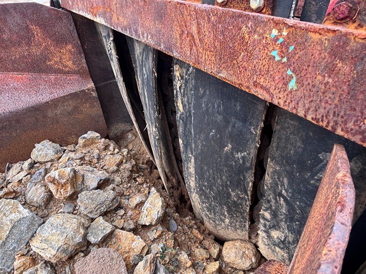 2016-powerscreen-trakpactor-320sr-image-57