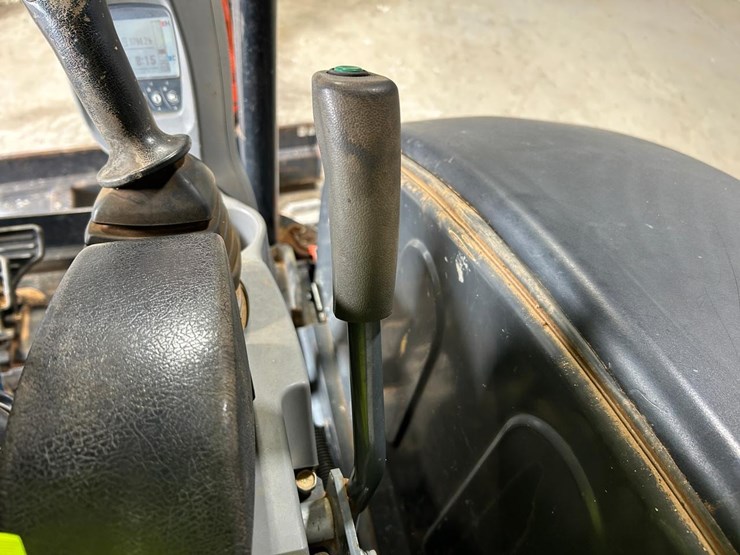 2019-kubota-kx033-4-image-22