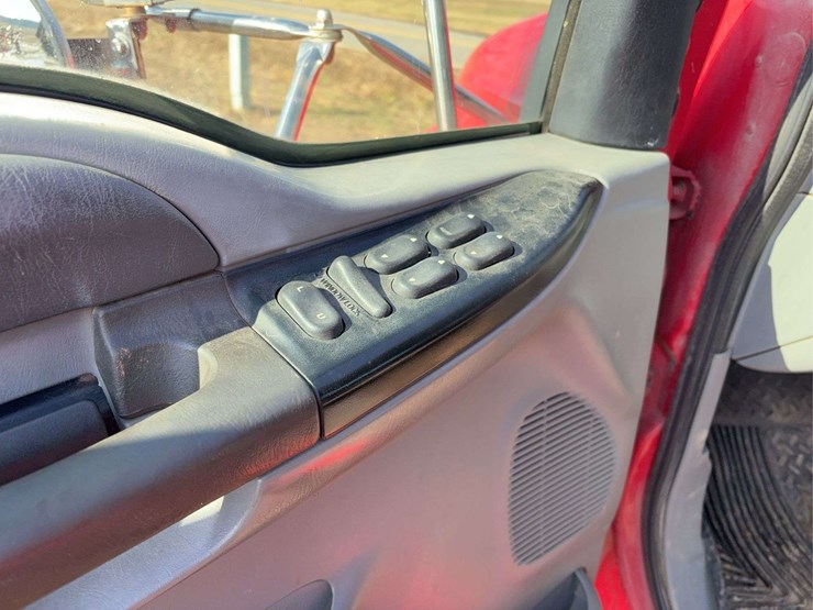 2002-ford-f650-image-14