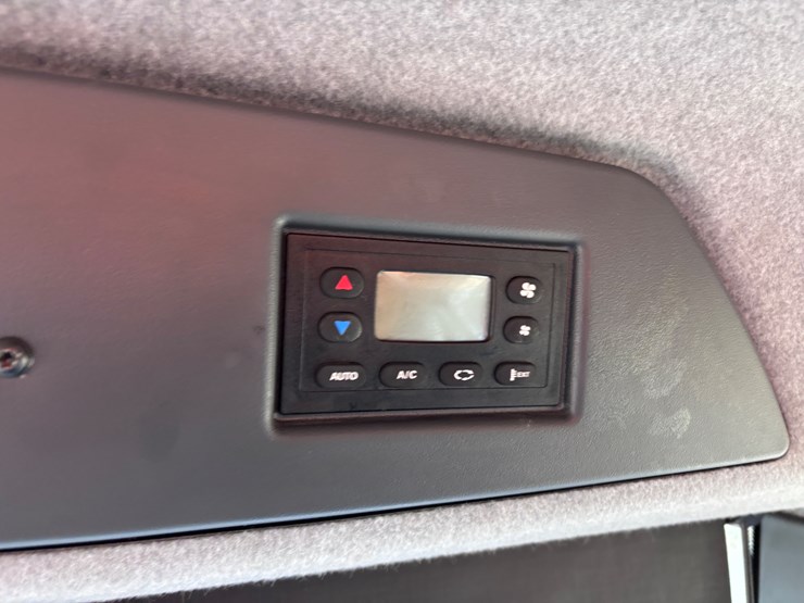 2022-doosan-da30-image-38