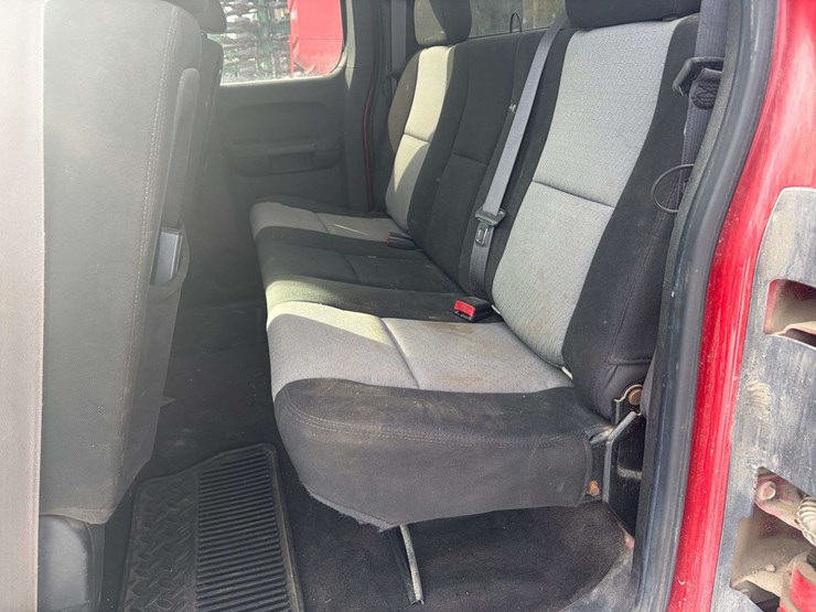 2009-chevrolet-silverado-image-15