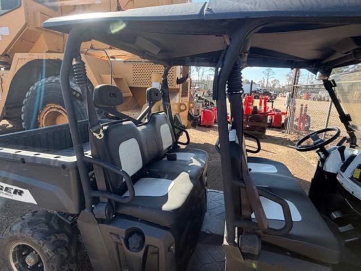 2014-polaris-ranger-crew-image-46