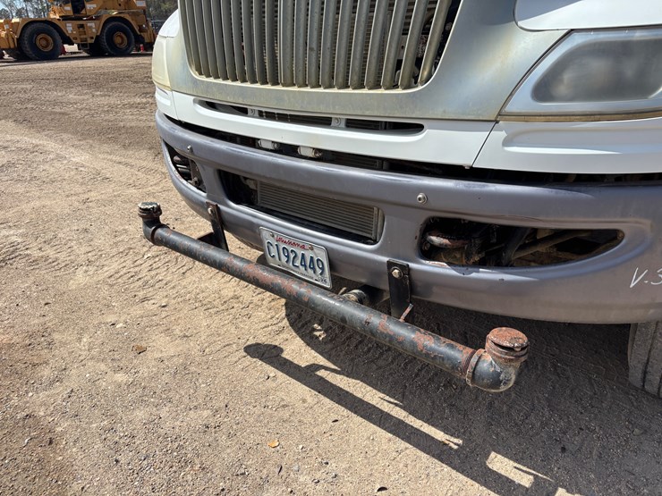 2015-international-durastar-4300-image-15